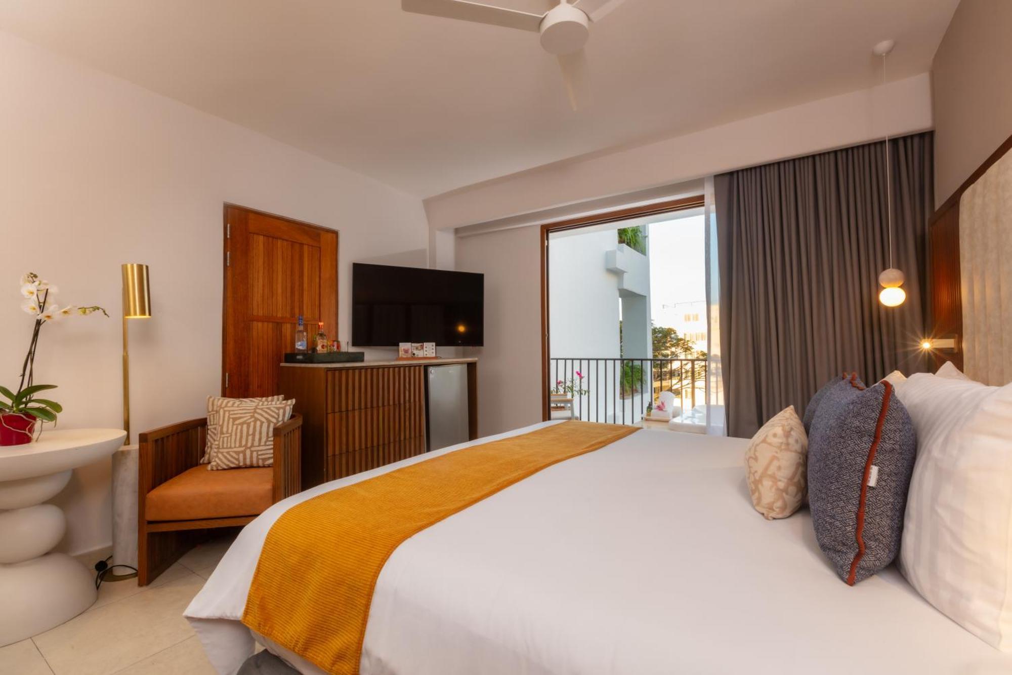 Almar Luxury Lgbt Experience By Mantamar Club (adults Only)